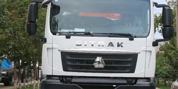 泵车支腿和臂架系统的特殊问题