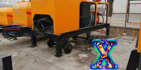 混凝土泵的电气控制系统是如何通过编程进行泵送控制的？