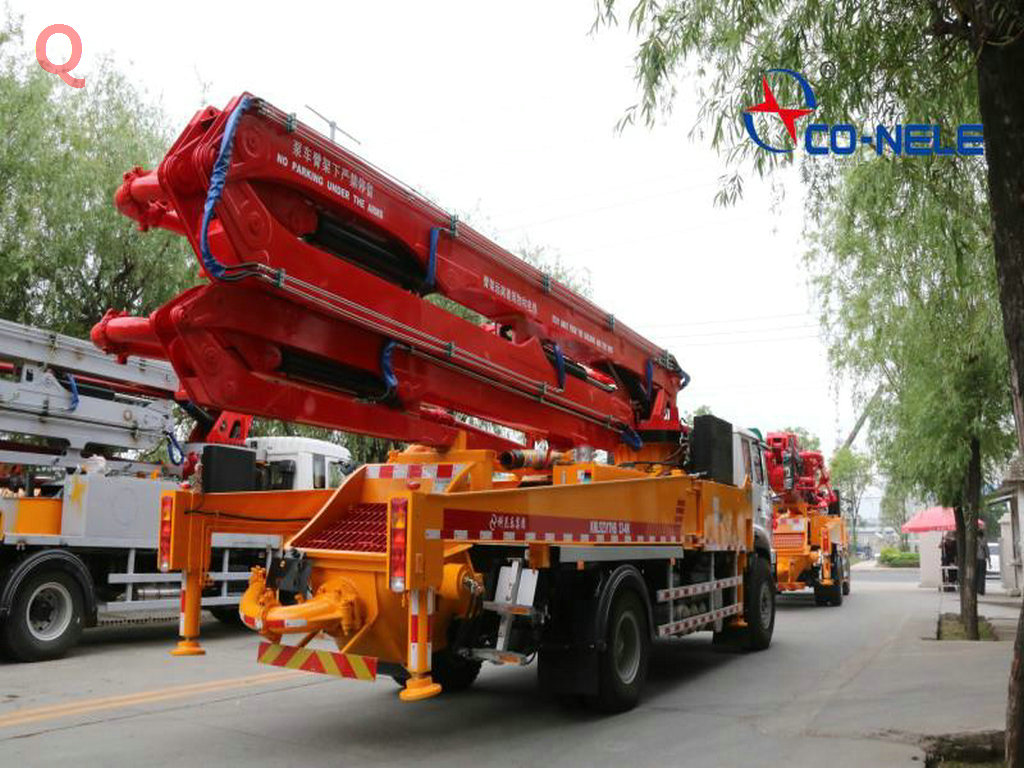 小型混凝土泵车，天泵，小型泵车，混凝土泵车