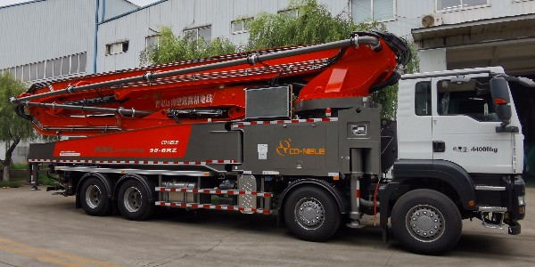 如何安全操作泵车的软管