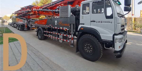 混凝土泵车的蓄电池应该如何使用保养