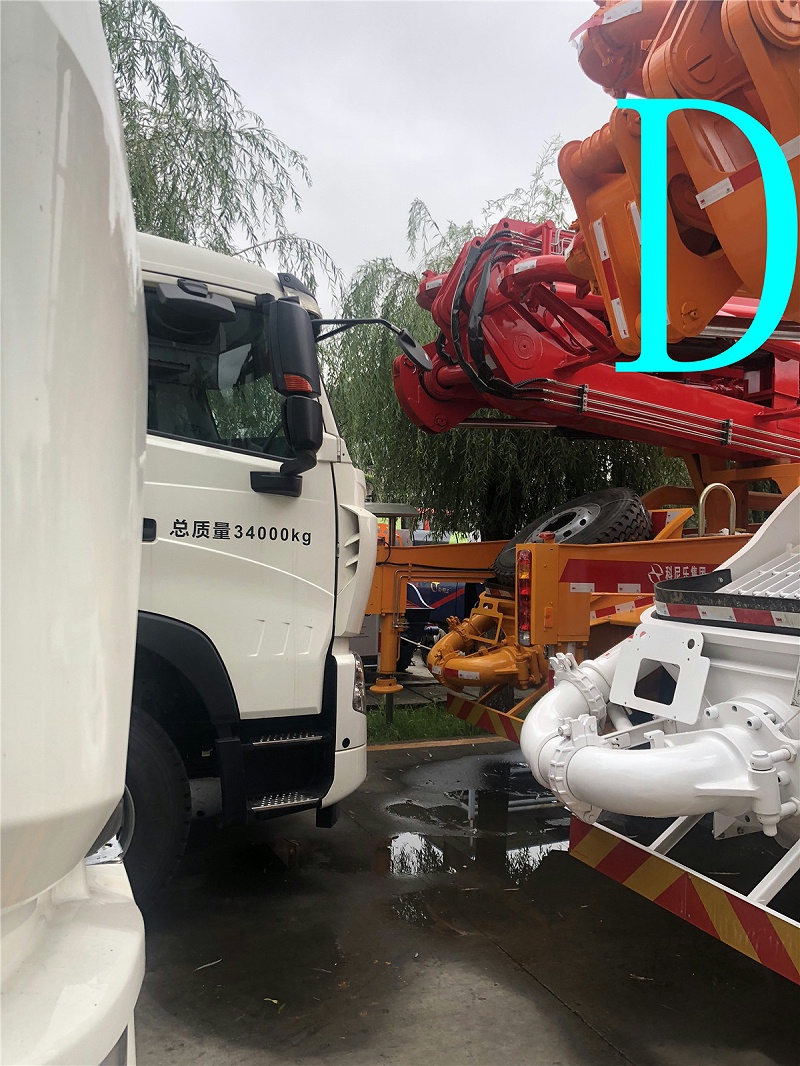 青岛小型混凝土泵车价格 (4)