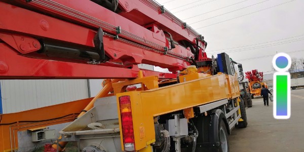 小型泵车的输送缸总是发出异响，怎么办？