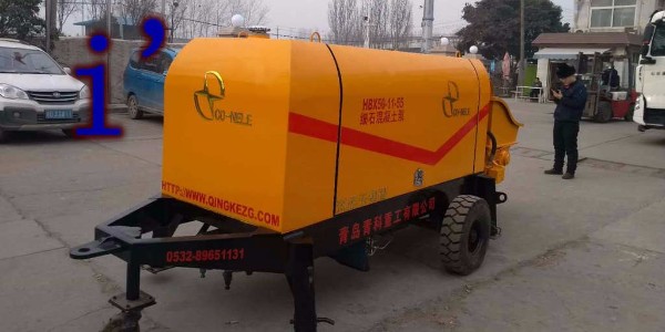 混凝土泵闭路旋钮是如何对搅拌速度进行监控与调节的？