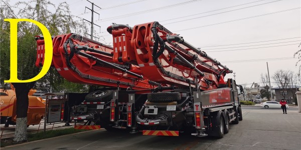 如果混凝土在泵车中堵塞，应如何解决？