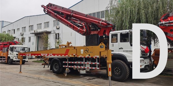 布料过程中，应不断检查并在必要时调整泵车支腿