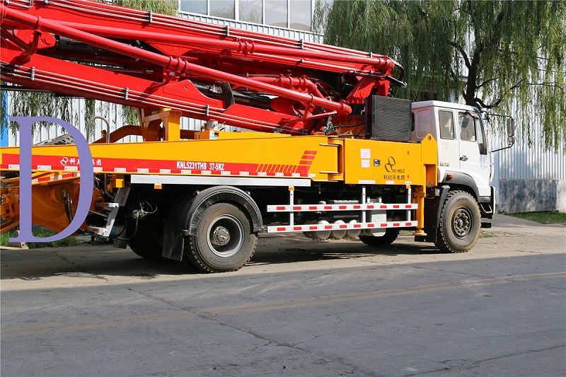 青岛混凝土泵车价格 (12)