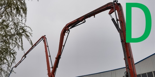 哪些原因会造成混凝土泵车泵送时受阻？