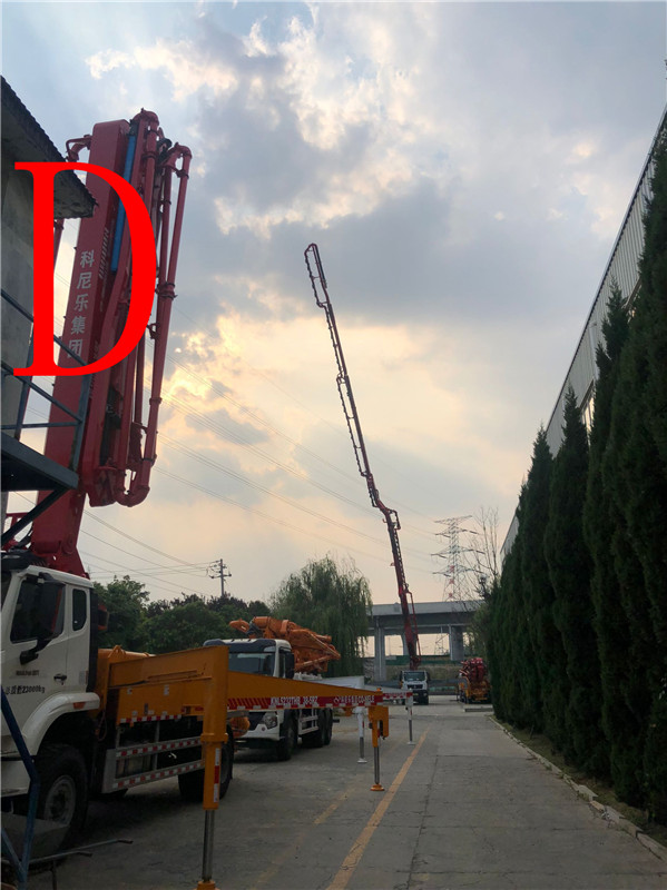 青岛混凝土泵车价格 (2)