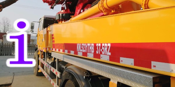 小型混凝土泵车冬季施工为什么要用热水通泵呢？