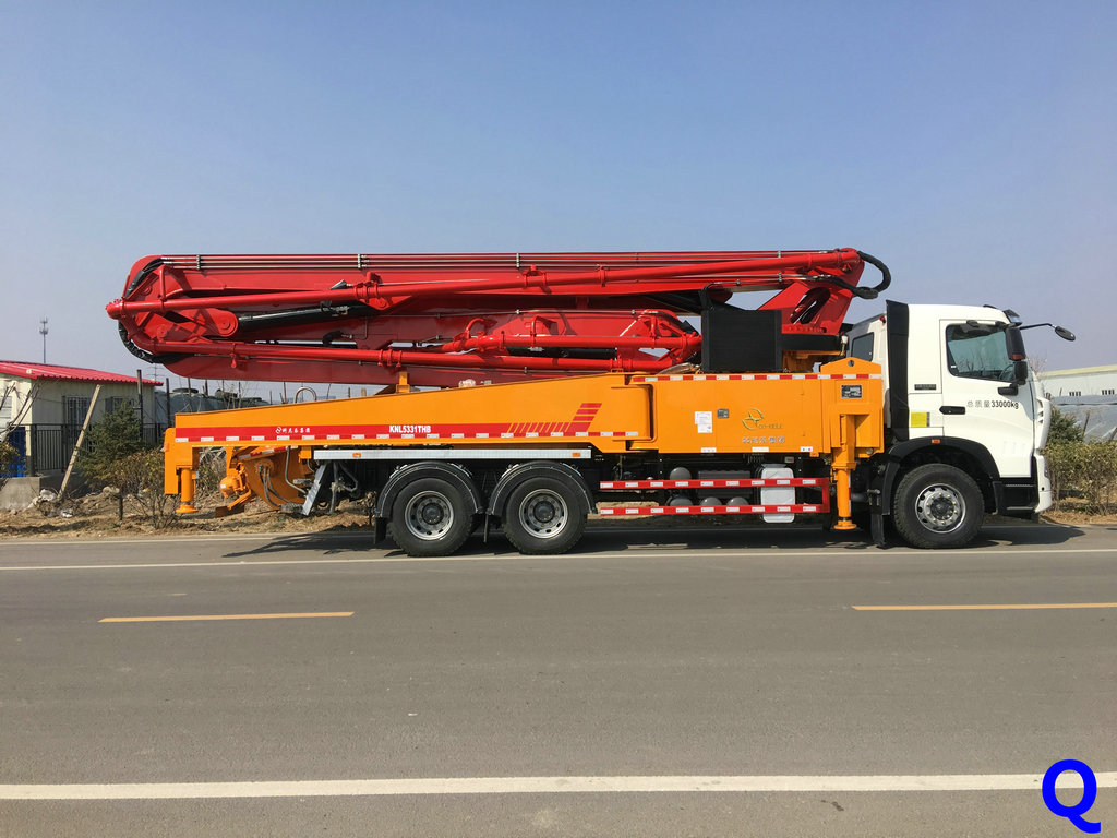 小型混凝土泵车，科尼乐小型泵车，天泵