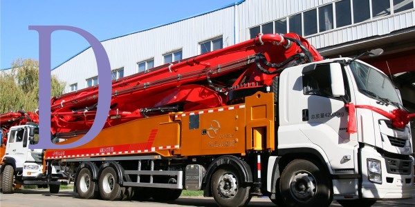 哪些是展开臂架时混凝土泵车要注意的？