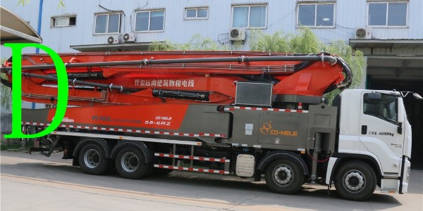 当泵车泵送混凝土时，应当注意什么