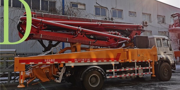 你知道混凝土泵车的泵管要多少距离再布置一个吗？