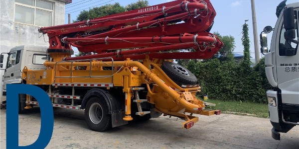 如何采用直接打水法清洗混凝土泵？