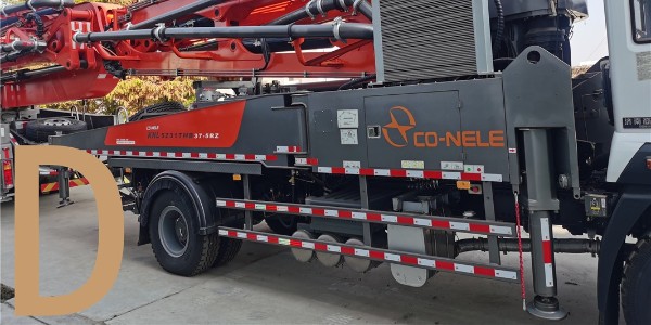 要经常检查电解液液面高度