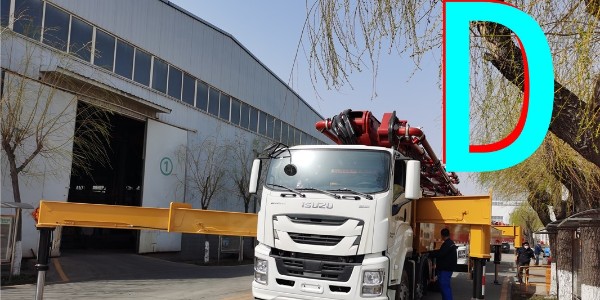 泵车砼泵送过程中，要常观察压力表